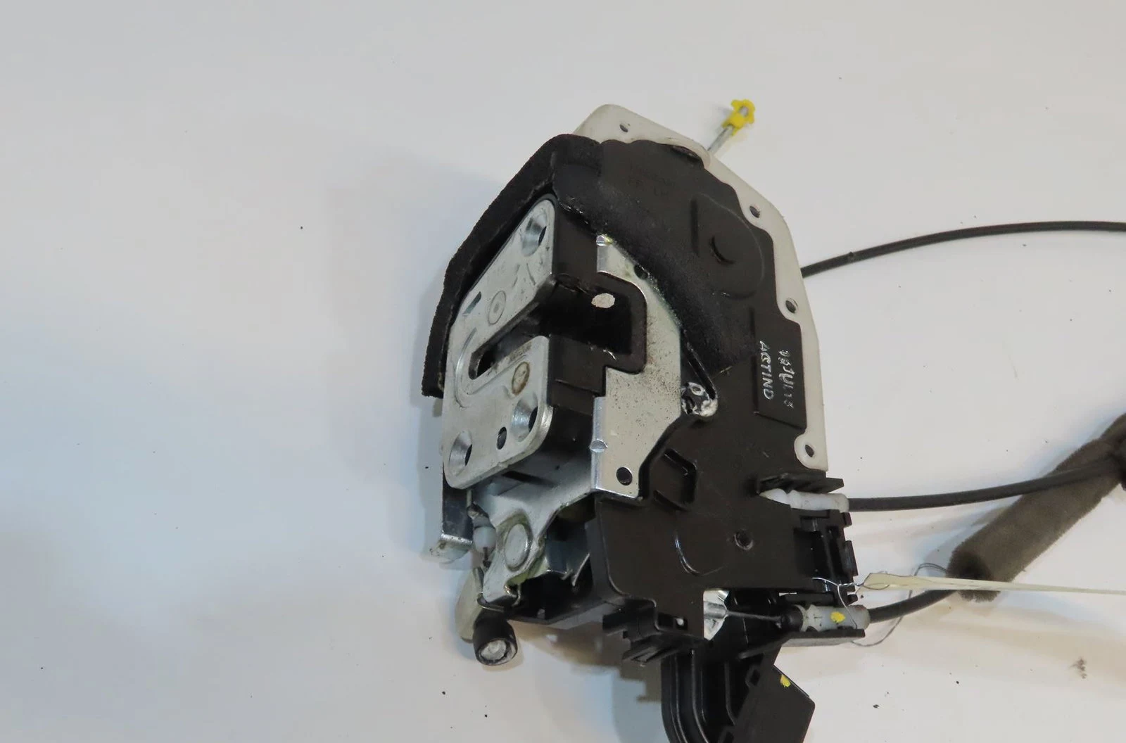 Serrure porte avg Nissan MICRA IV (K13K) 1.2 (2010-2015) occasion