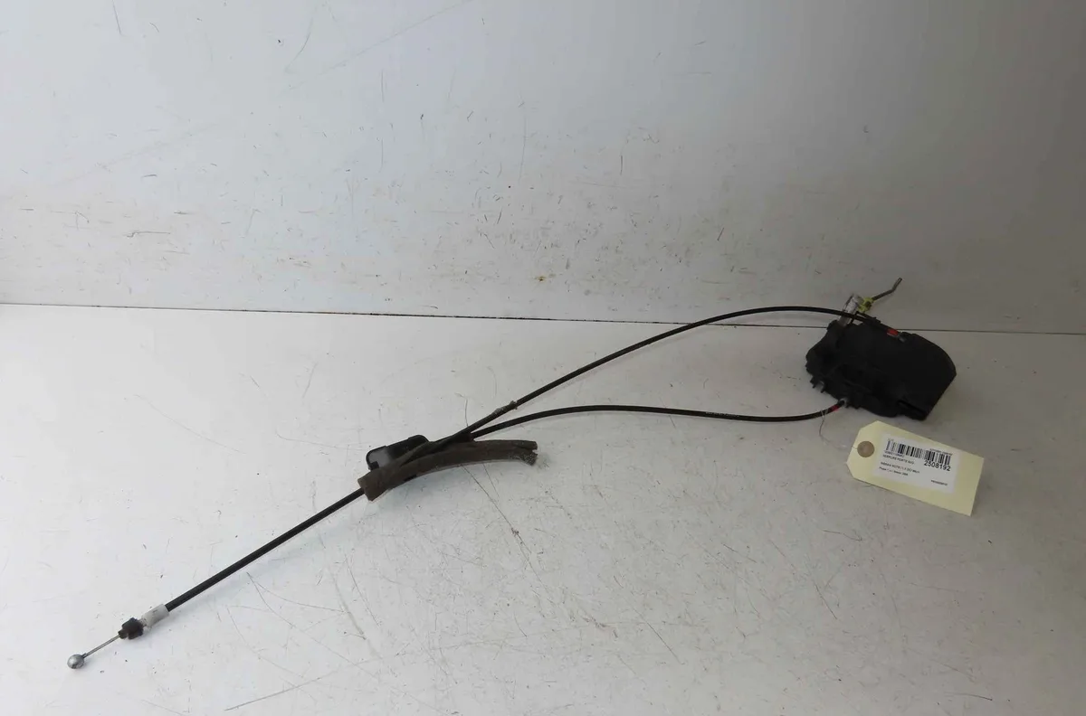 Serrure porte avg NISSAN NOTE I occasion