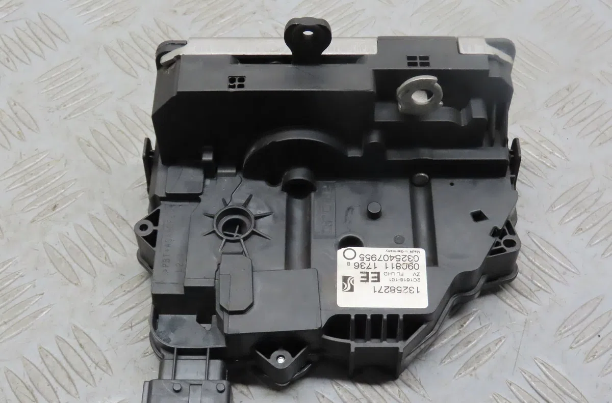 Serrure porte avg Opel CORSA D (S07) 1.3 cdti (l08, l68) (2006-2014) occasion