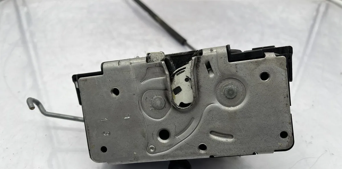 Serrure porte avg OPEL CORSA E occasion