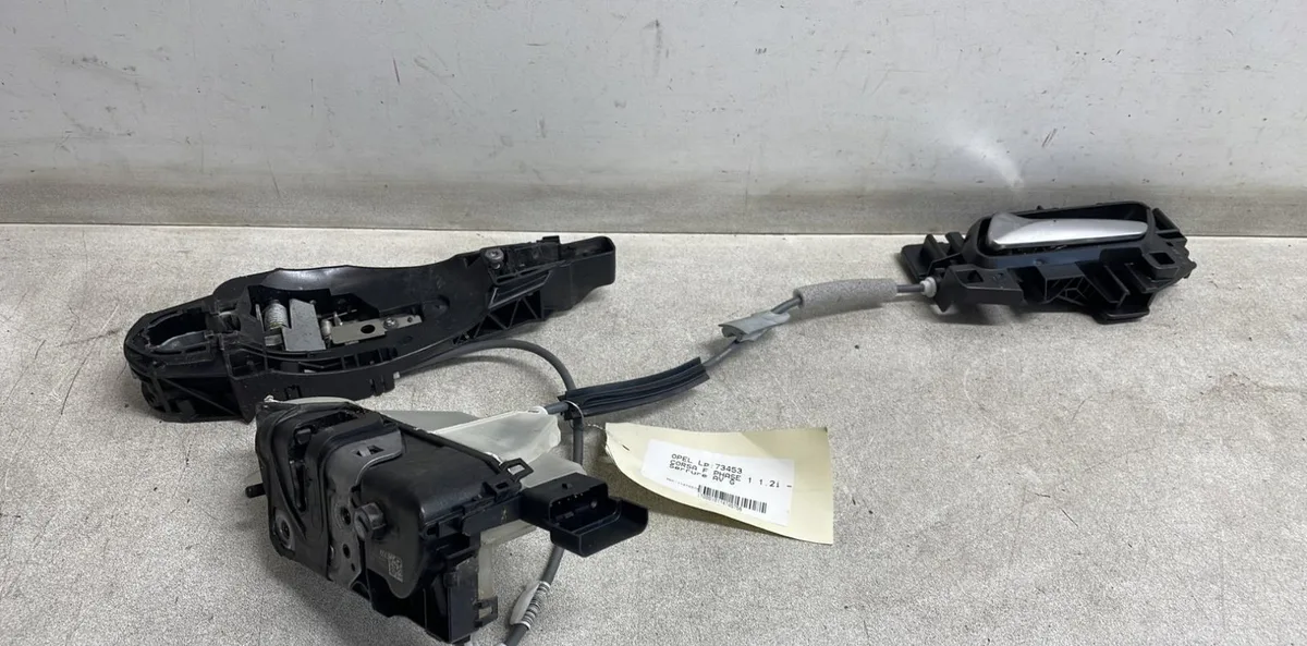 Serrure porte avg OPEL CORSA F PHASE 1 occasion