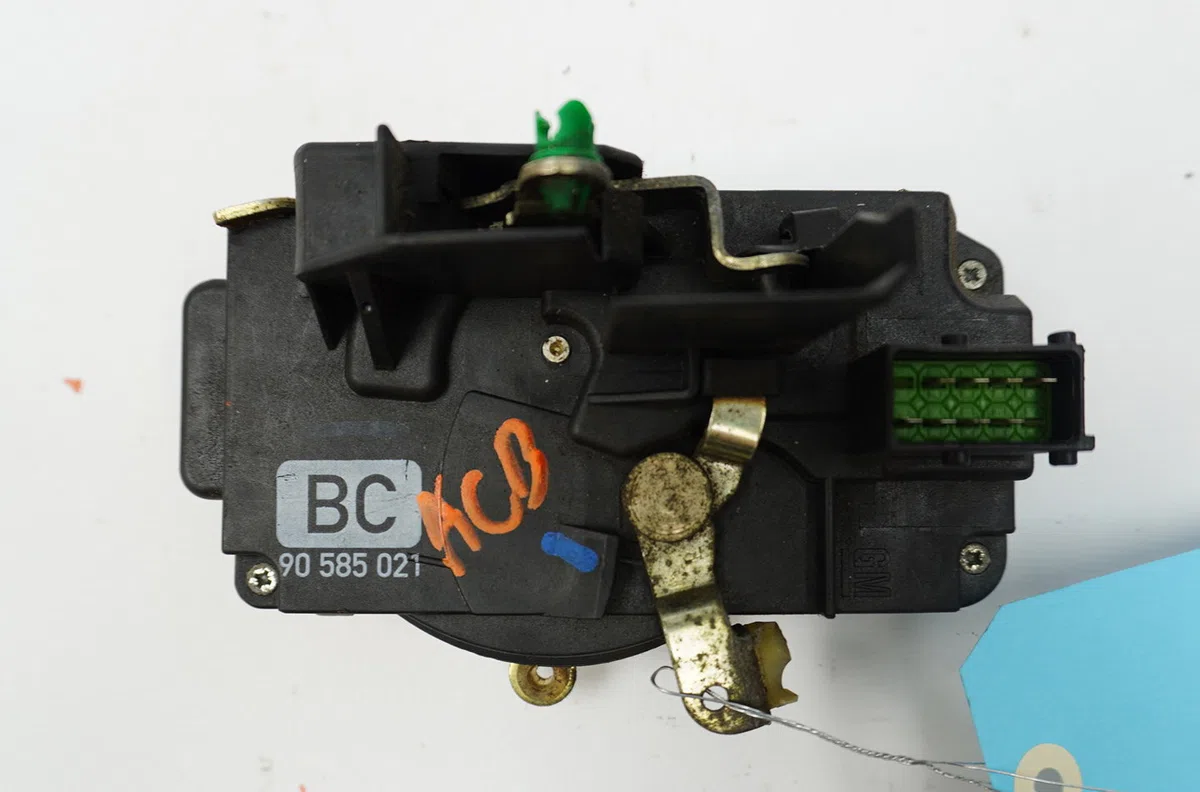 Serrure porte avg Opel VECTRA B Break (J96) 2.0 dti 16v (f35) (1997-2003) occasion