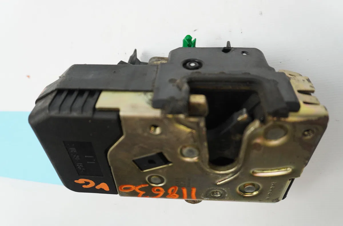 Serrure porte avg Opel VECTRA B Break (J96) 2.0 dti 16v (f35) (1997-2003) occasion