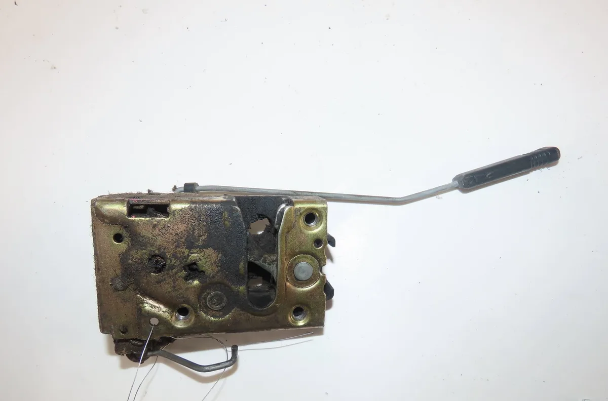 Serrure porte avg Peugeot 106 I (1A, 1C) 1.0 (1991-1996) occasion