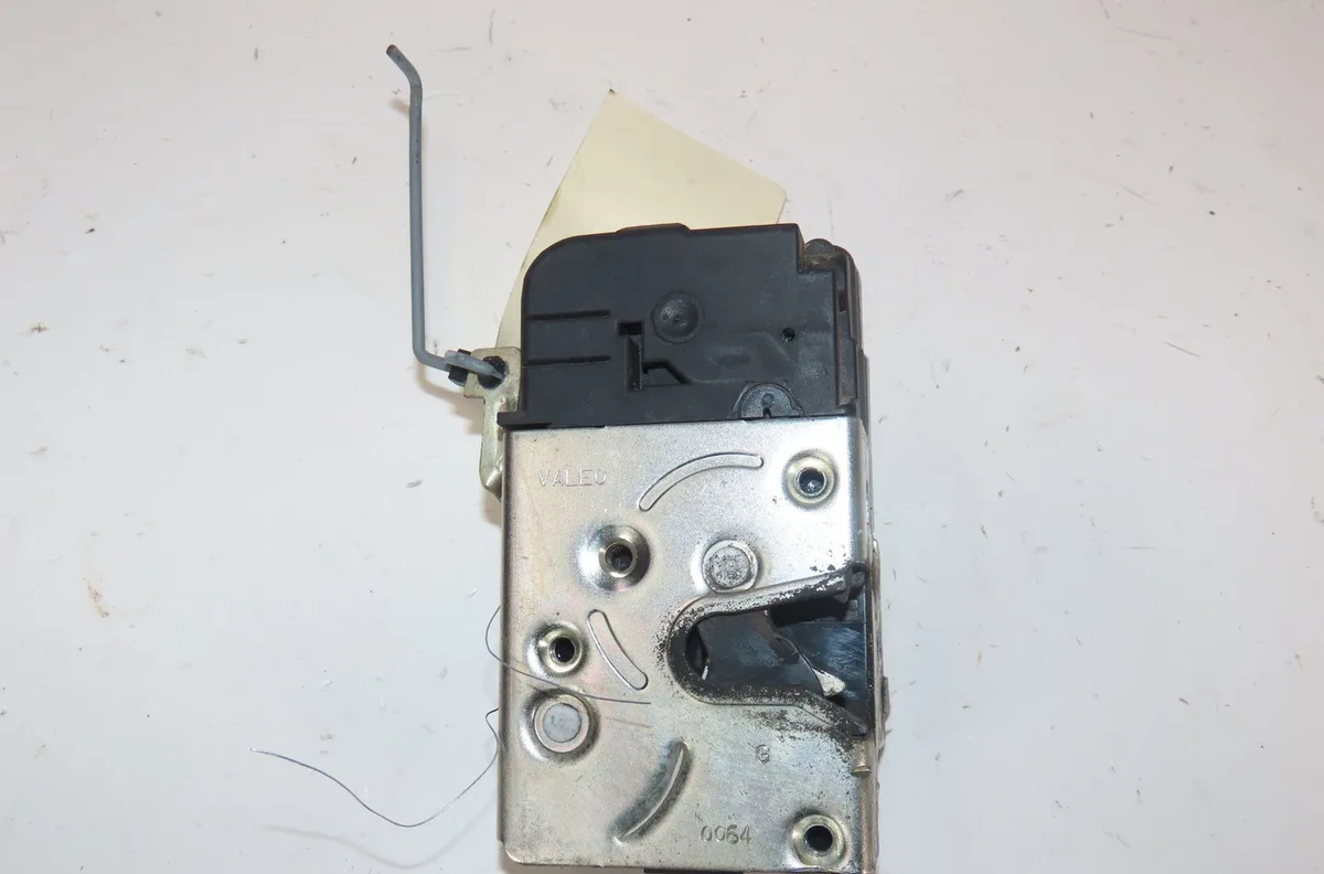 Serrure porte avg Peugeot 206 (2L_, 2M_) 1.4 i (2lkfwa, 2mkfwa) (2009-2013) 3 portes occasion