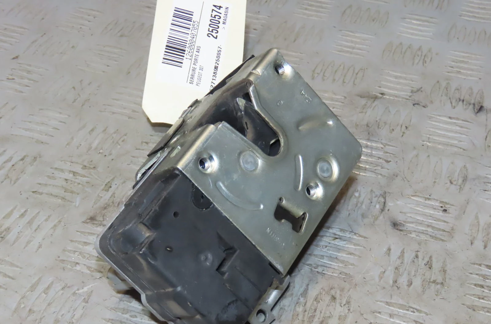 Serrure porte avg Peugeot 307 (3A-C) 2.0 16v (2000-2005) occasion