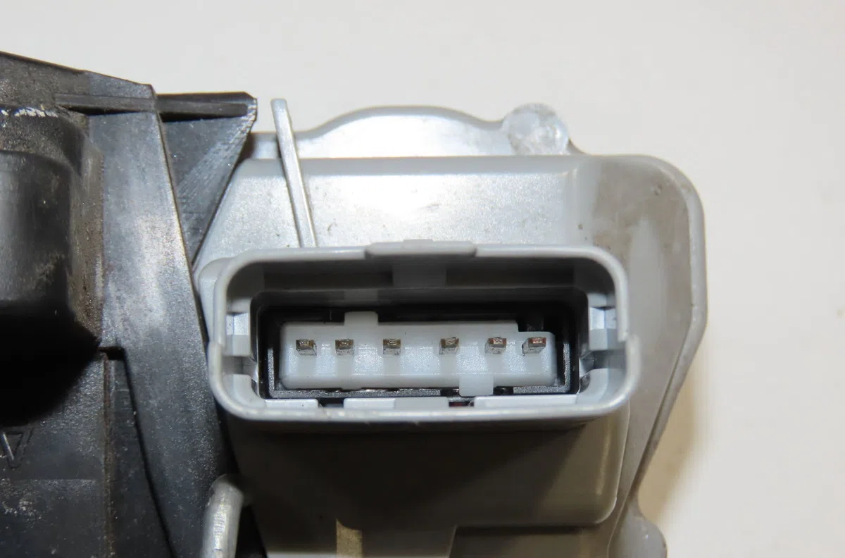 Serrure porte avg Peugeot 307 (3A-C) 2.0 hdi 90 (2000-2007) 5 portes occasion