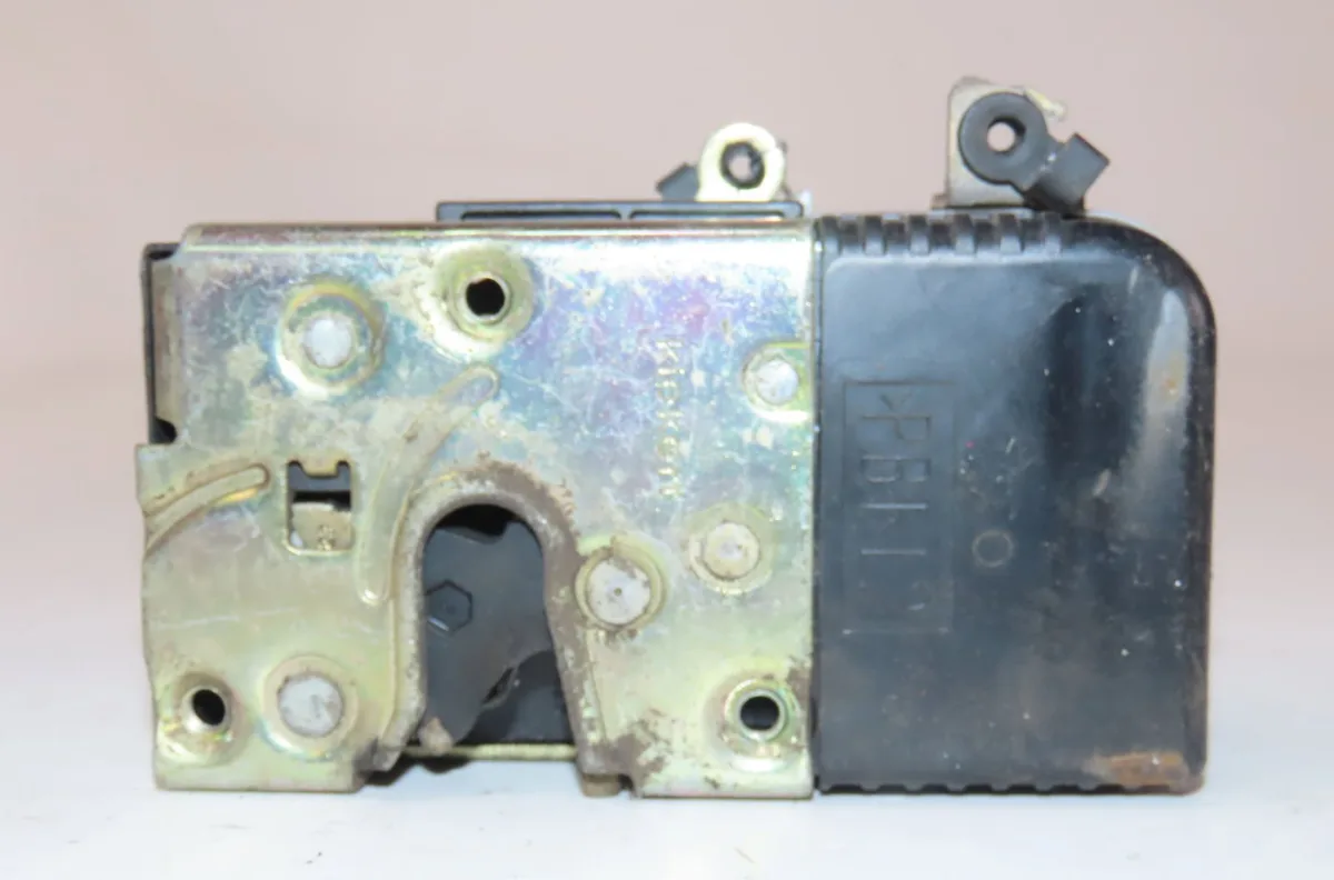 Serrure porte avg Peugeot 406 (8B) 1.8 bifuel (1999-2003) occasion