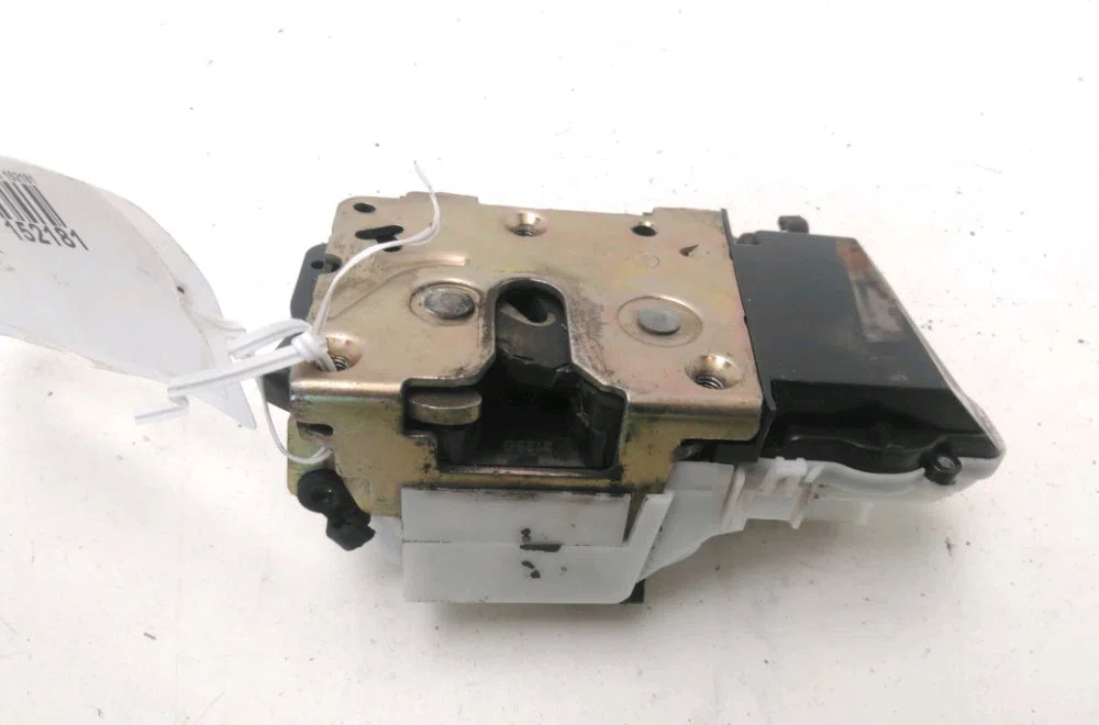 Serrure porte avg Peugeot 406 (8B) 2.0 16v (2000-2004) occasion