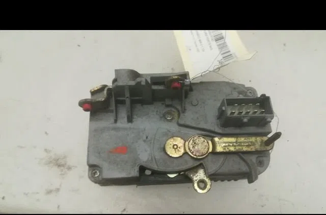 Serrure porte avg Peugeot 806 (221) 2.1 td 12v (1996-1999) occasion