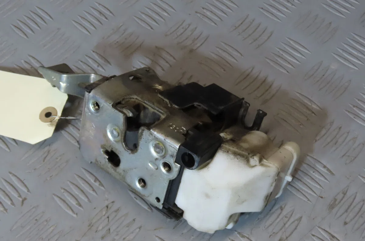 Serrure porte avg Peugeot BOXER Camionnette (244) 2.0 hdi (2002-2006) occasion