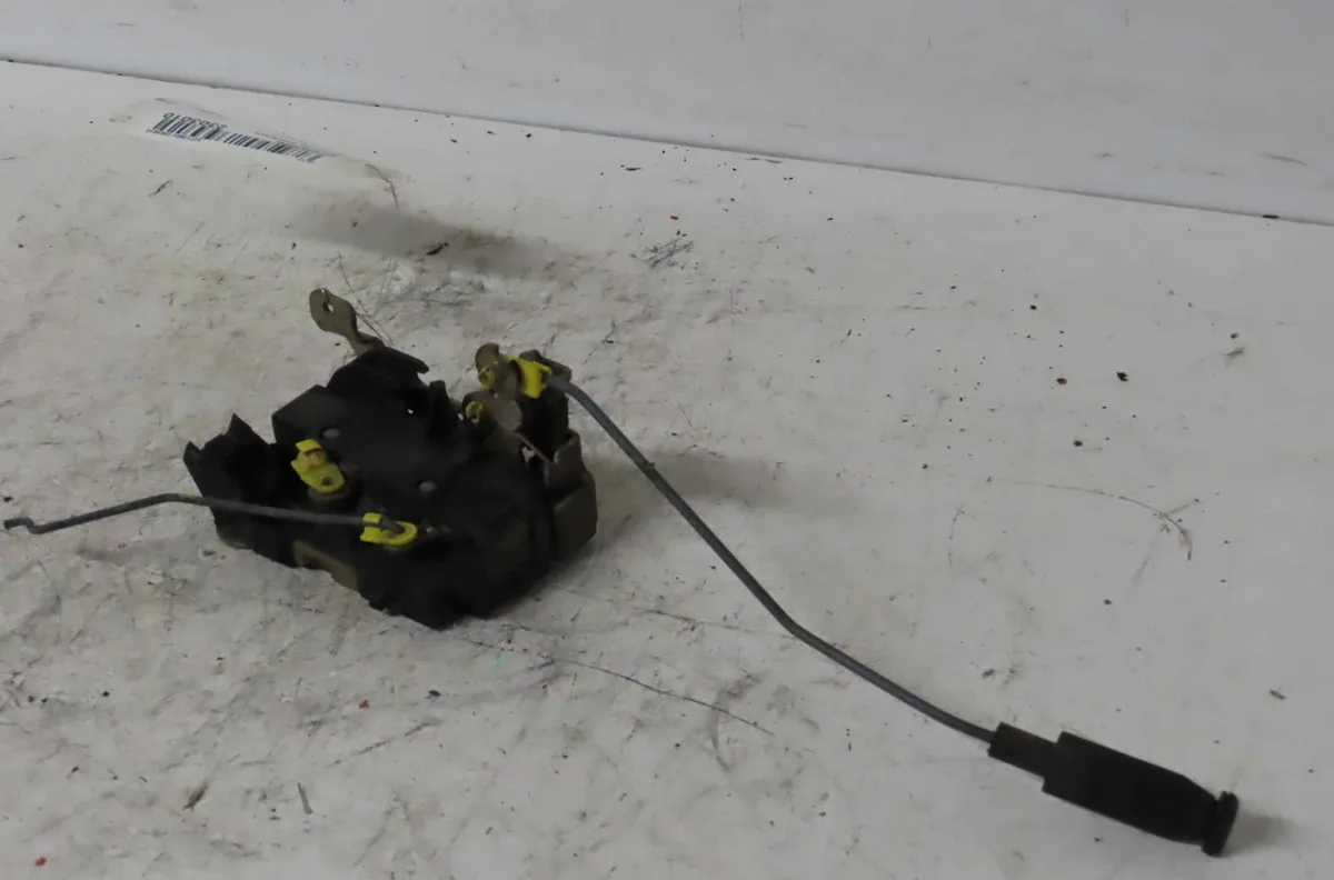 Serrure porte avg RENAULT CLIO  I occasion