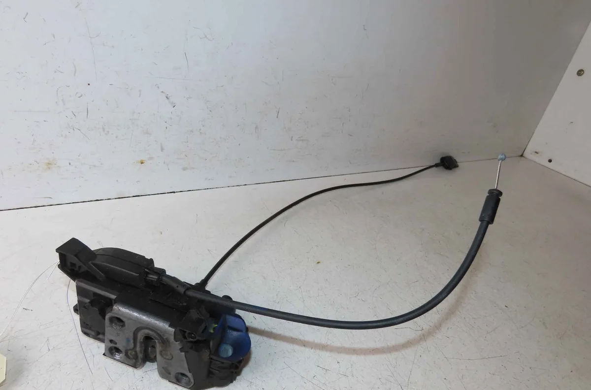 Serrure porte avg RENAULT CLIO III occasion