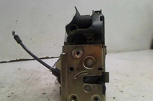 Serrure porte avg Renault LAGUNA II (BG0-1_) 1.9 dci (2001-2007) occasion