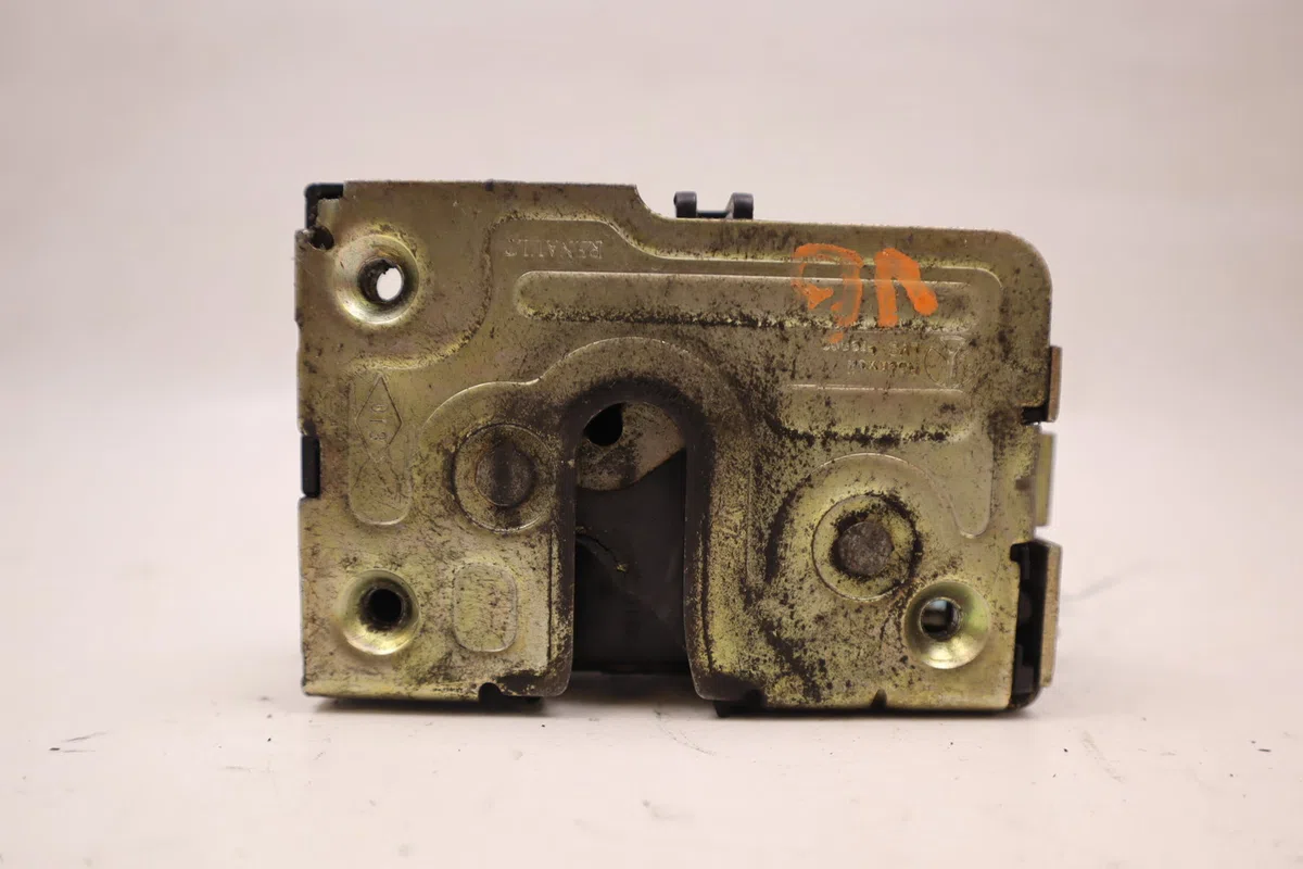 Serrure porte avg Renault MASTER II Camionnette (FD) 2.5 d (1998-2001) occasion