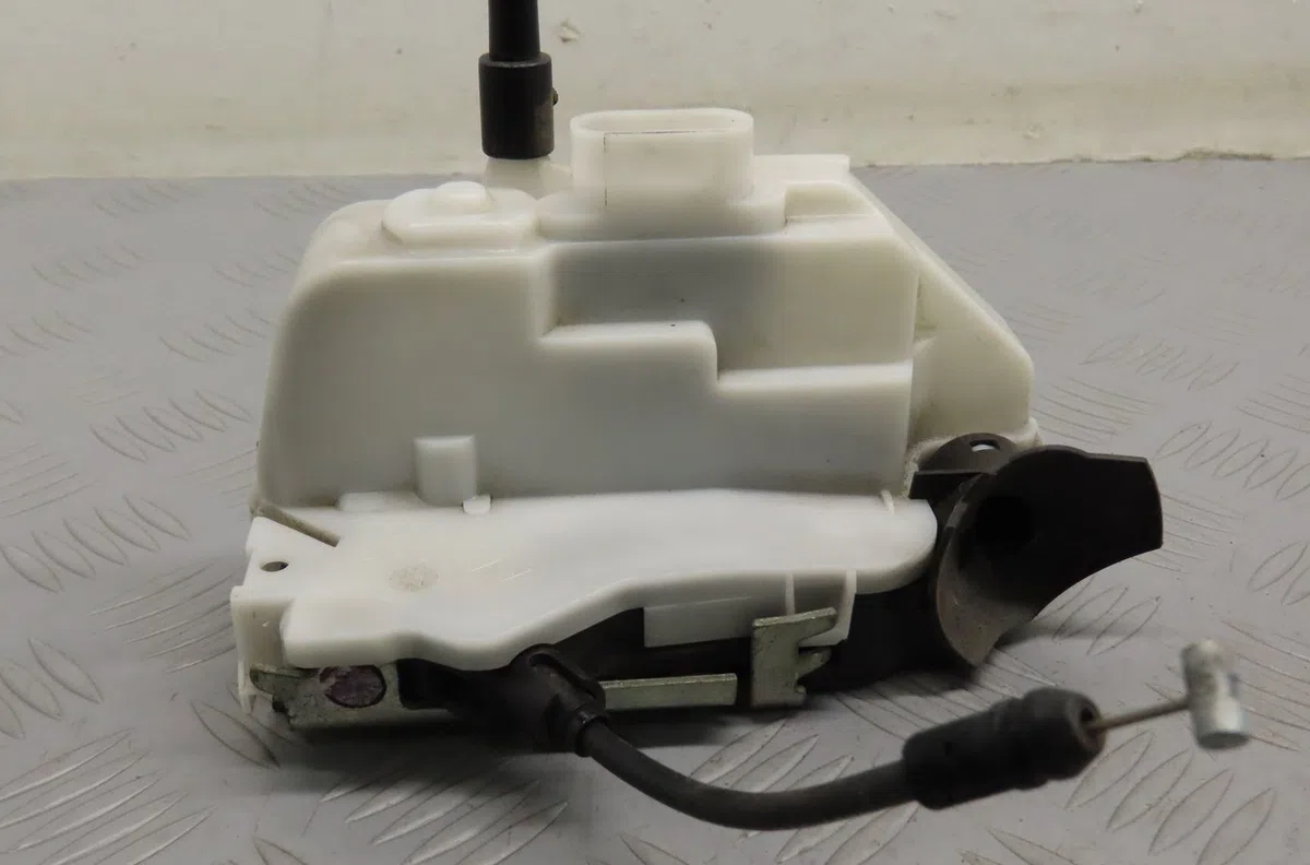 Serrure porte avg Renault MEGANE II (BM0-1_, CM0-1_) 1.9 dci (2005-2009) occasion