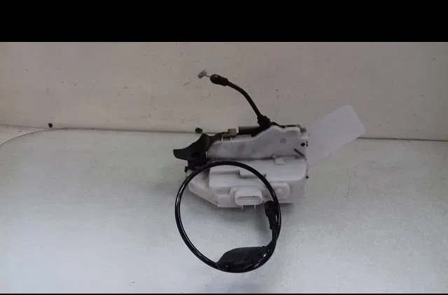 Serrure porte avg Renault MEGANE II Break (KM0-1_) 1.9 dci (2005-2009) occasion