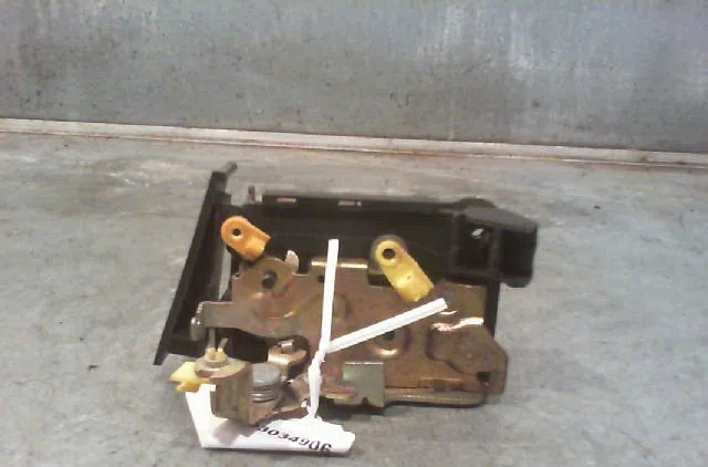 Serrure porte avg RENAULT R5 1987 occasion