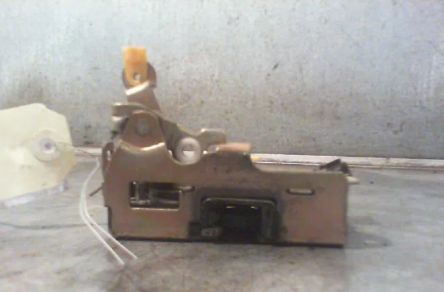 Serrure porte avg RENAULT R5 1995 occasion