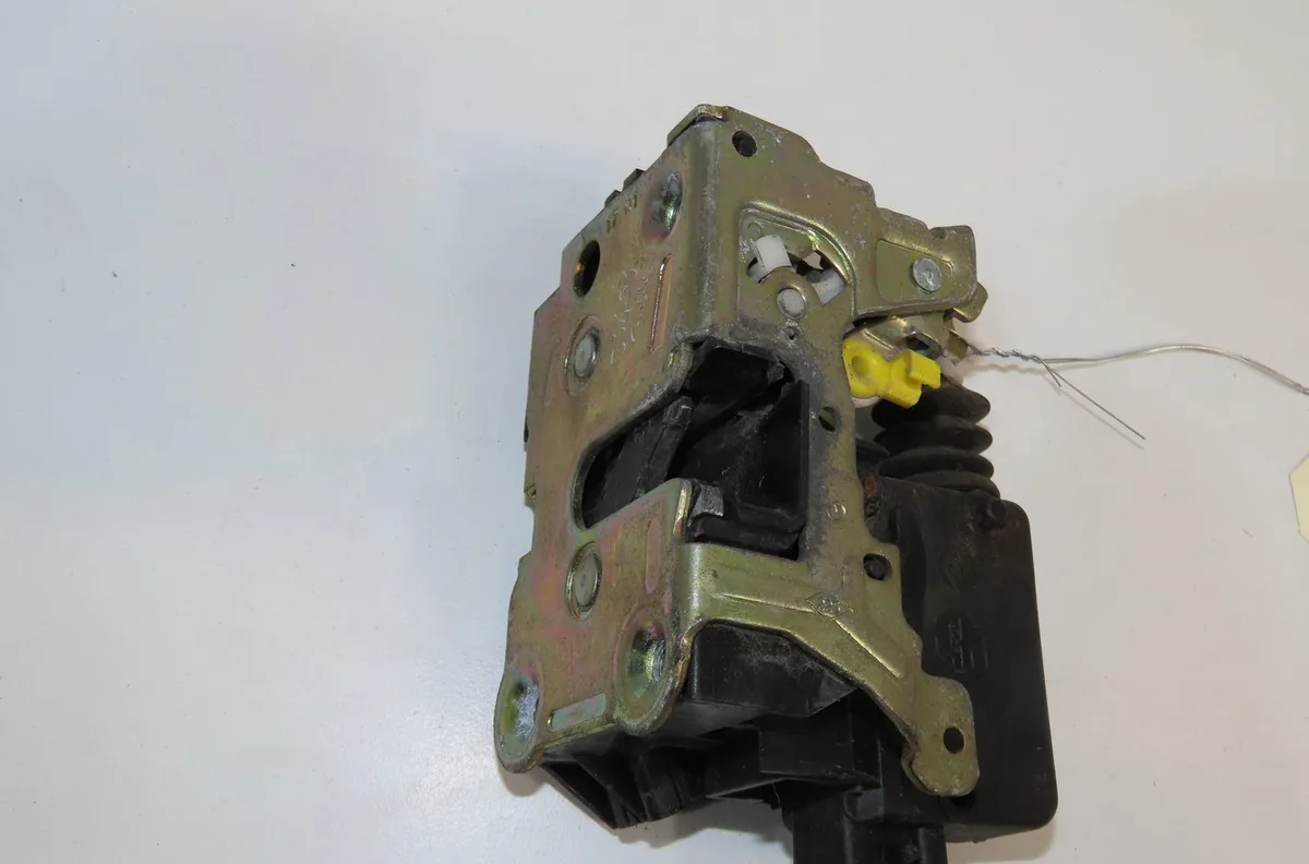 Serrure porte avg Renault SAFRANE I (B54_) 2.0 (b540) (1992-1996) occasion