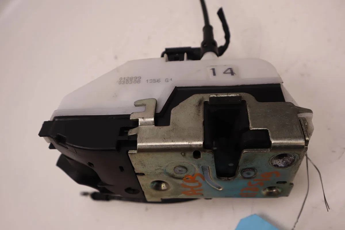 Serrure porte avg Renault VEL SATIS (BJ0_) 2.2 dci (bj0e, bj0f) (2002-2009) 5 portes occasion