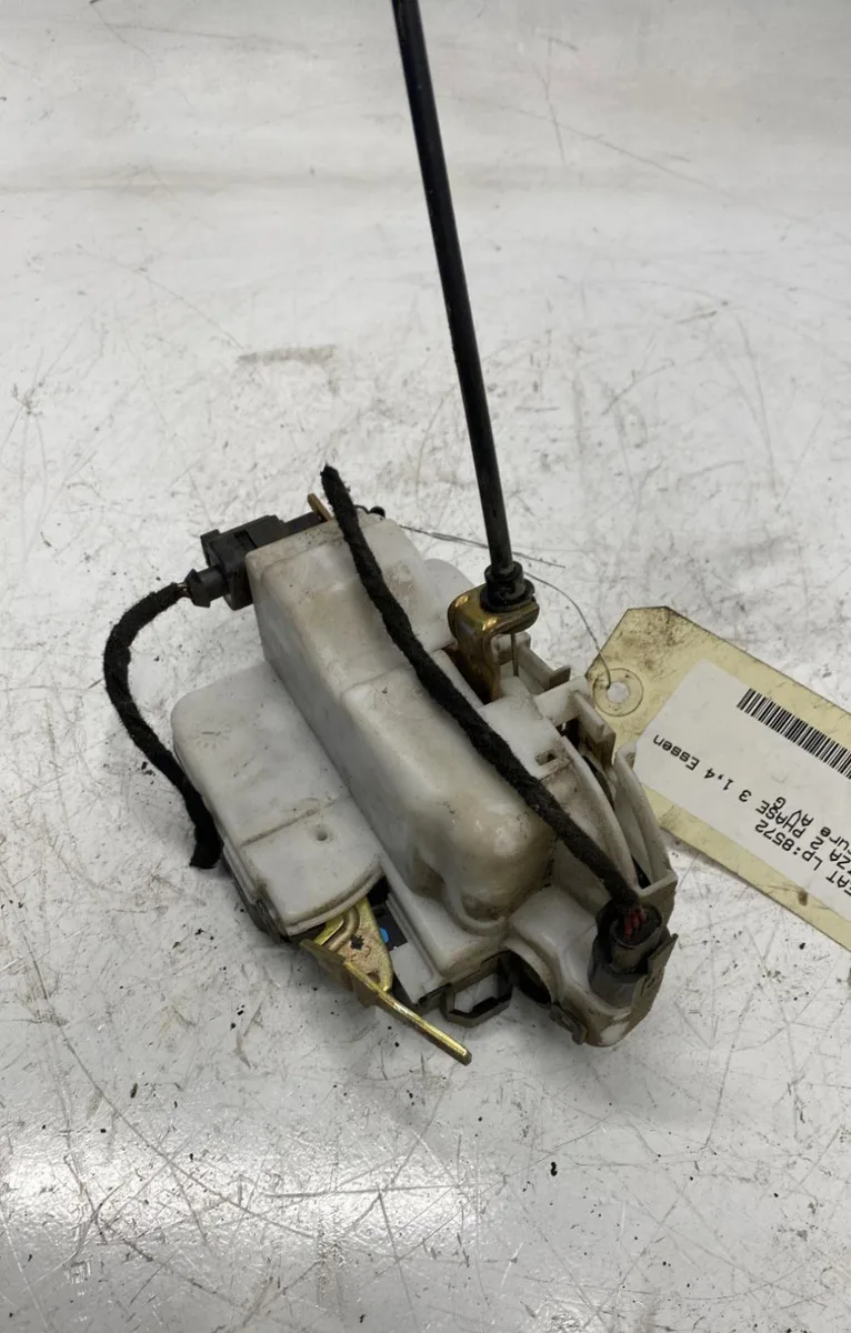 Serrure porte avg Seat IBIZA II (6K1) 1.4 16v (2000-2002) occasion