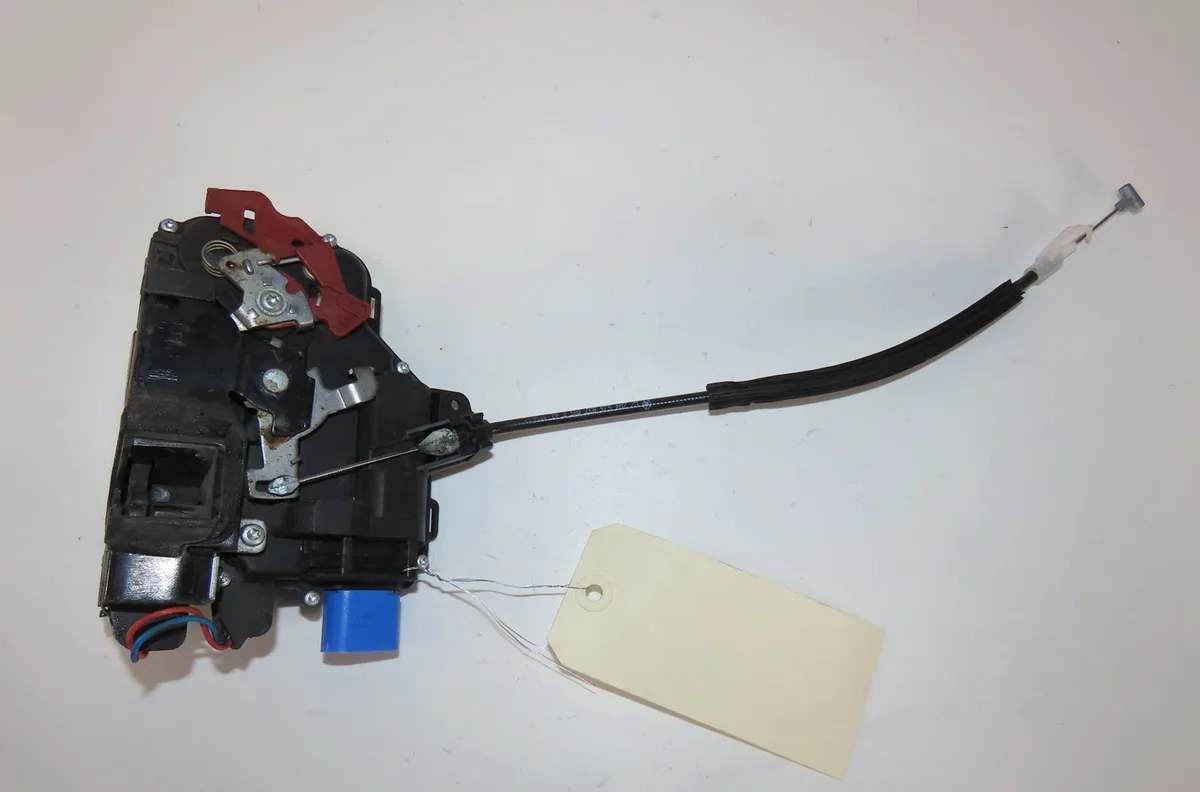 Serrure porte avg Skoda FABIA II (542) 1.9 tdi (2007-2010) occasion