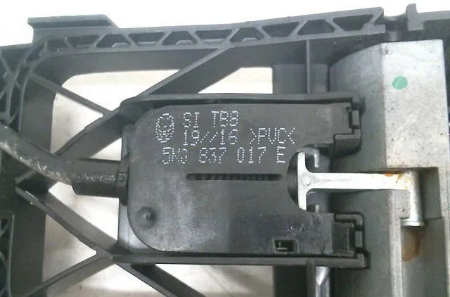 Serrure porte avg VOLKSWAGEN POLO occasion