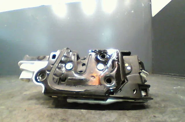 Serrure porte avg Volkswagen POLO V (6R1, 6C1) 1.2 (2009) occasion