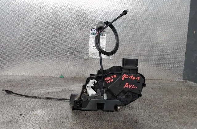 Serrure porte avg VOLVO V 50  V 50 PHASE 1 BREAK occasion