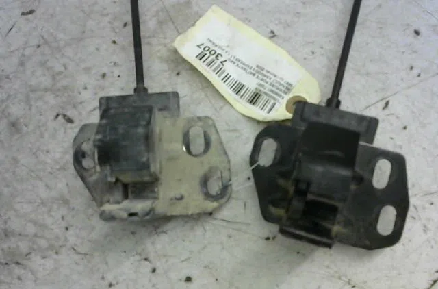 Serrure porte battante ard Renault KANGOO Express (FW0-1_) 1.5 dci 85 (fw0k, fw0l, fw0b) (2008) occasion
