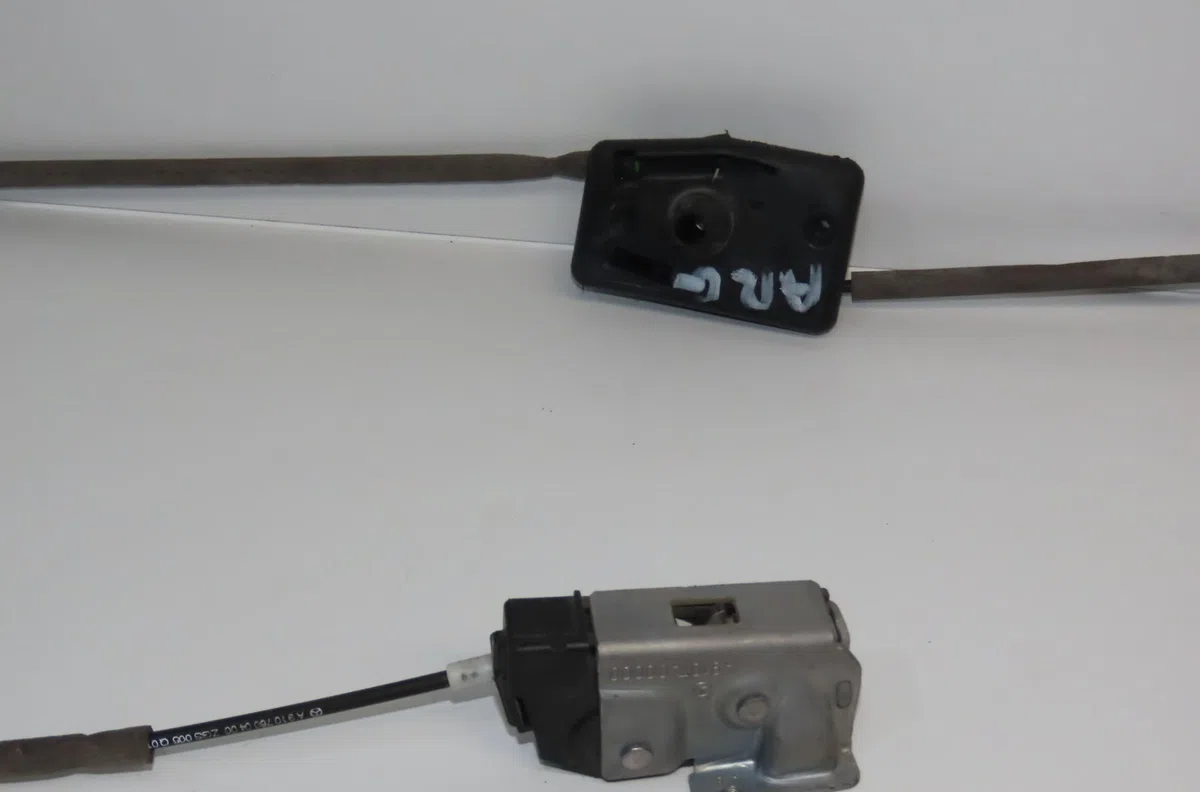 Serrure porte battante arg Mercedes-benz SPRINTER 4-t Camionnette (B907, B910) 414 cdi rwd (907.643, 907.645, 907.647) (