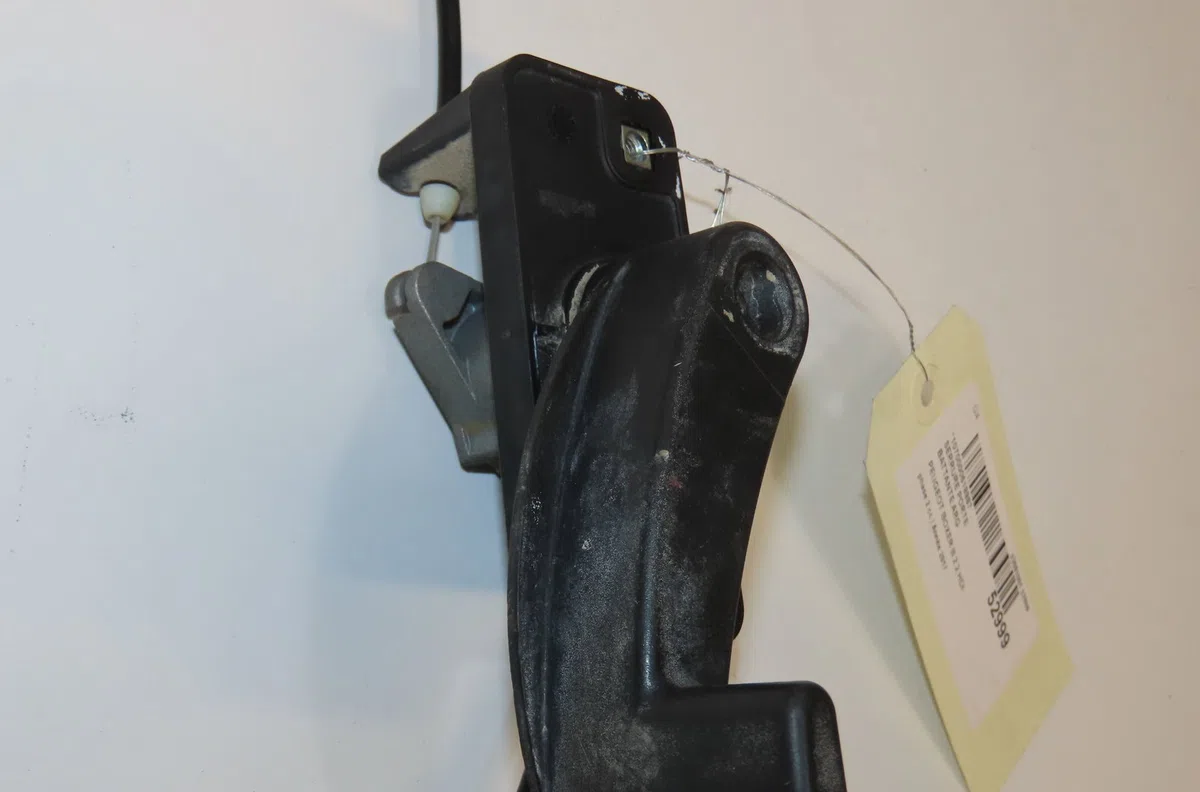 Serrure porte battante arg Peugeot BOXER Camionnette 2.0 bluehdi 130 (2015-2019) occasion