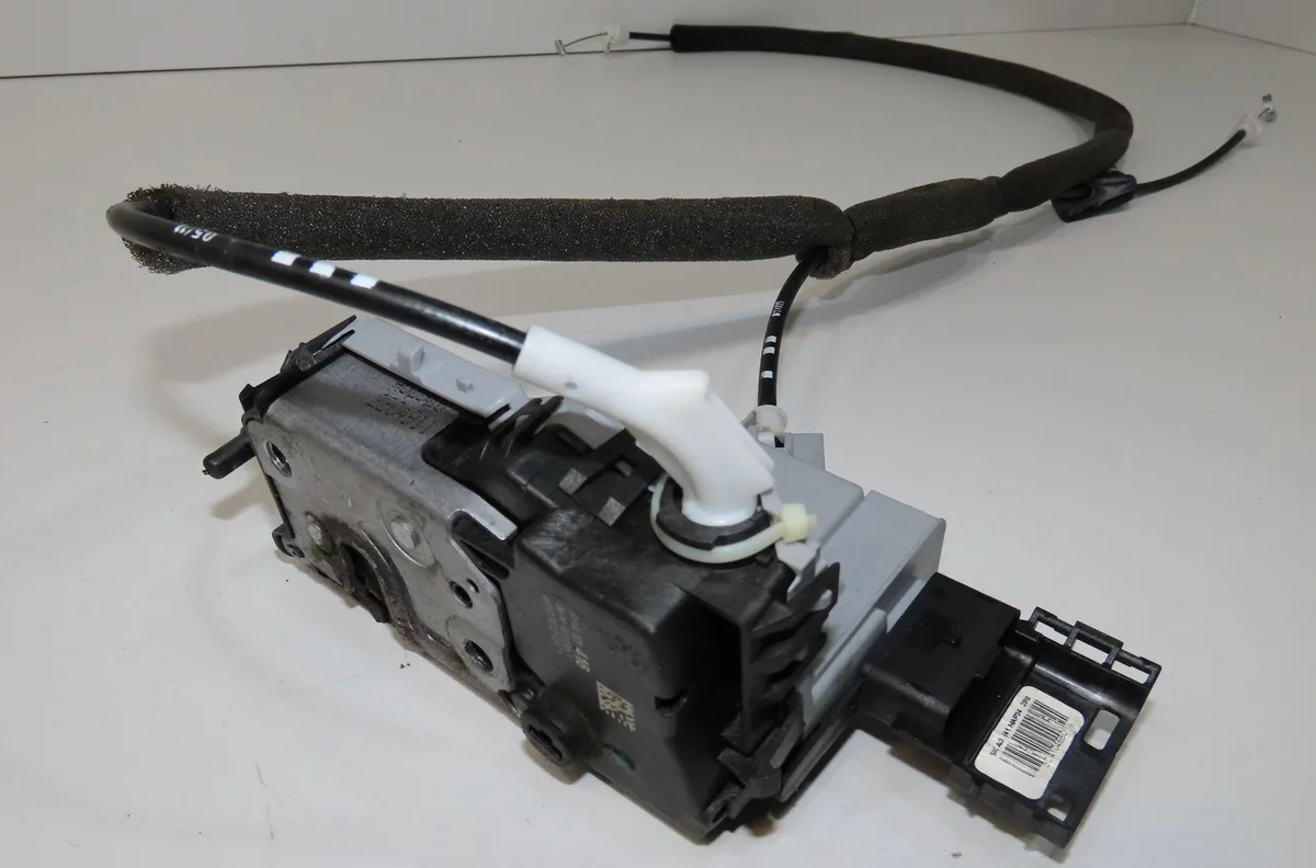 Serrure porte coulissante d Citroen BERLINGO MULTISPACE (B9) 1.6 hdi 90 (2010) occasion