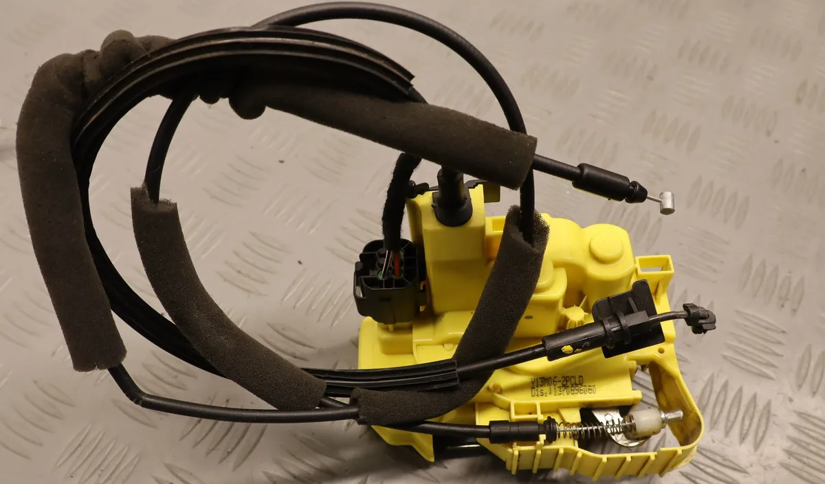 Serrure porte coulissante d Citroen NEMO Monospace 1.3 hdi 75 (2010) occasion