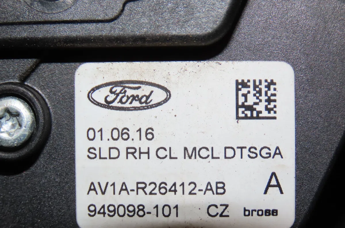 Serrure porte coulissante d Ford B-MAX (JK) 1.0 ecoboost (2012) occasion