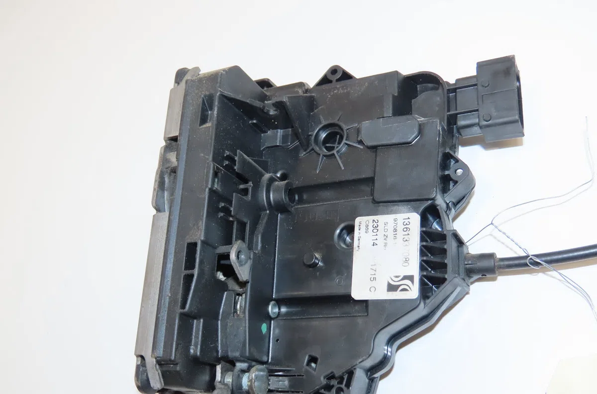 Serrure porte coulissante d Peugeot BOXER Camionnette 2.2 hdi 120 (2006) occasion