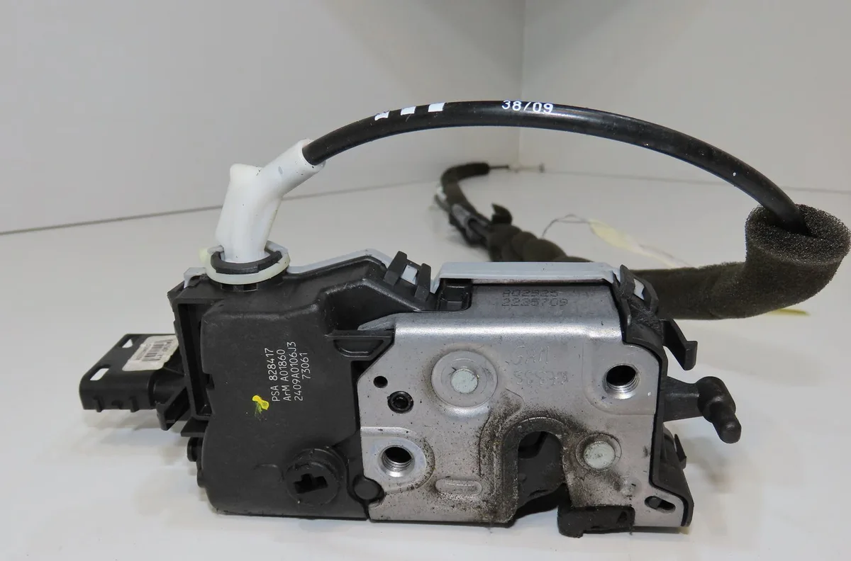 Serrure porte coulissante g Citroen BERLINGO MULTISPACE (B9) 1.6 hdi 90 (2010) 5 portes occasion