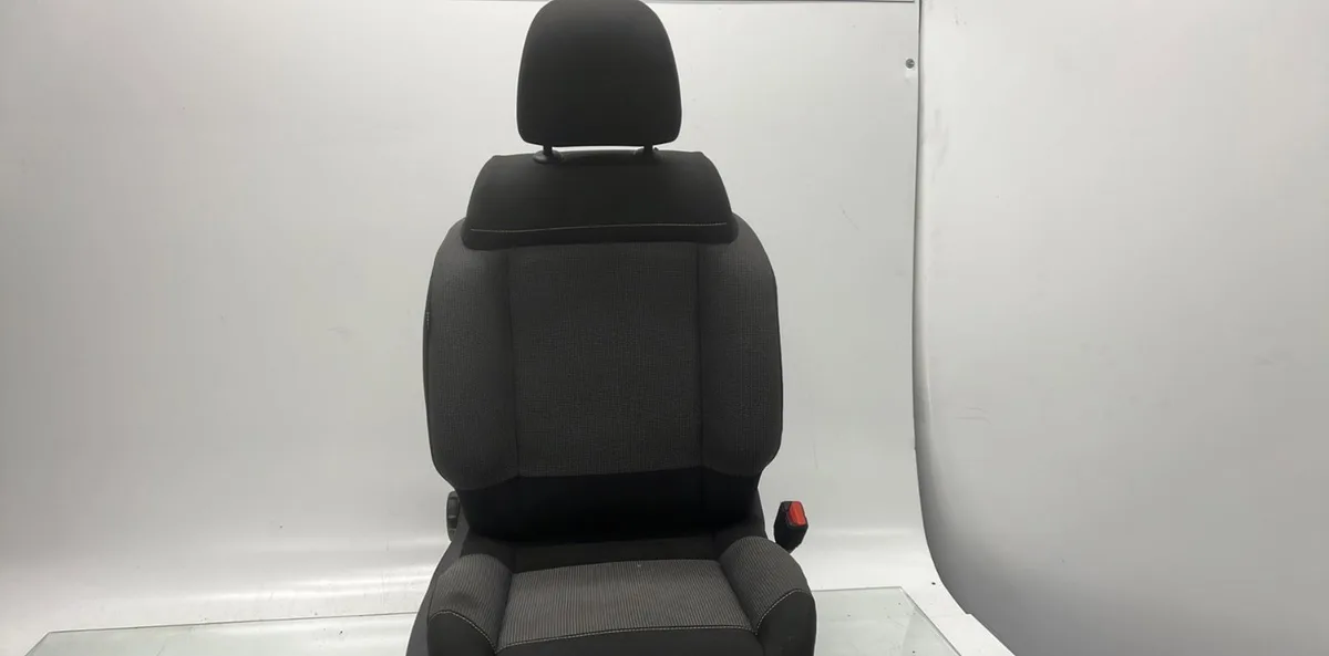 Siège avant droit CITROEN C3 3 PHASE 2 occasion