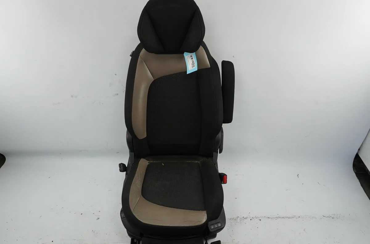 Siège avant droit Citroen C4 GRAND PICASSO II (DA_, DE_) 1.6 hdi - bluehdi 115 (2013) occasion