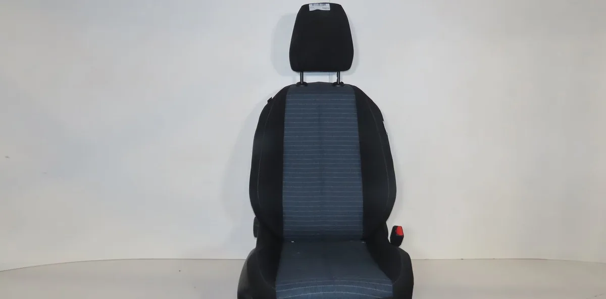 Siège avant droit Peugeot 208 II (UB_, UP_, UW_, UJ_) 1.2 puretech 75 (2019) occasion