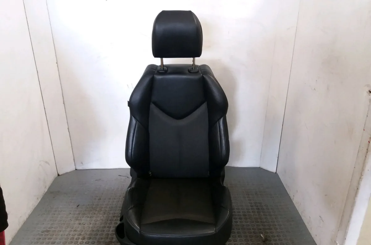 Siège avant droit Peugeot 308 I (4A_, 4C_) 1.6 16v (2007-2014) occasion