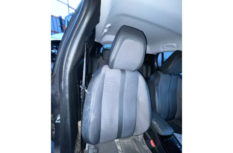 Siege avant droit pour PEUGEOT 208 2 PHASE 1