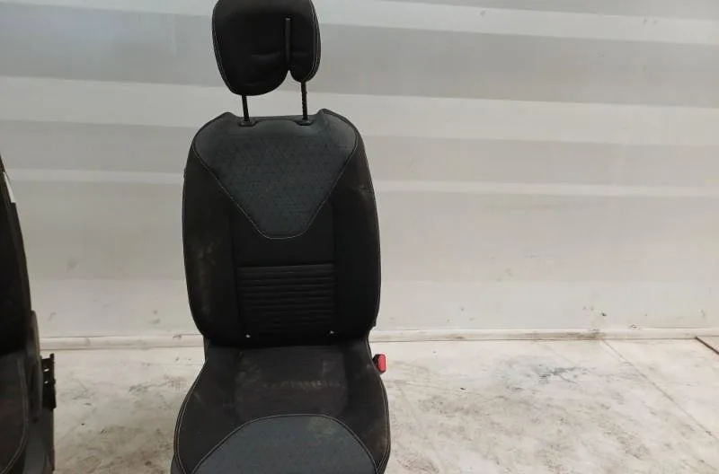 Siège avant droit RENAULT CLIO 4 PHASE 1 occasion