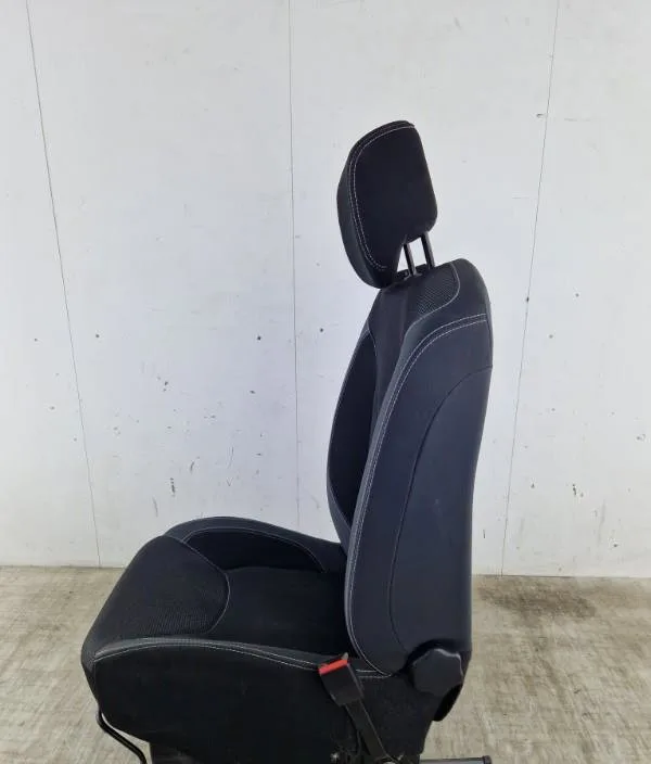 Siège avant droit RENAULT CLIO 4 PHASE 2 occasion