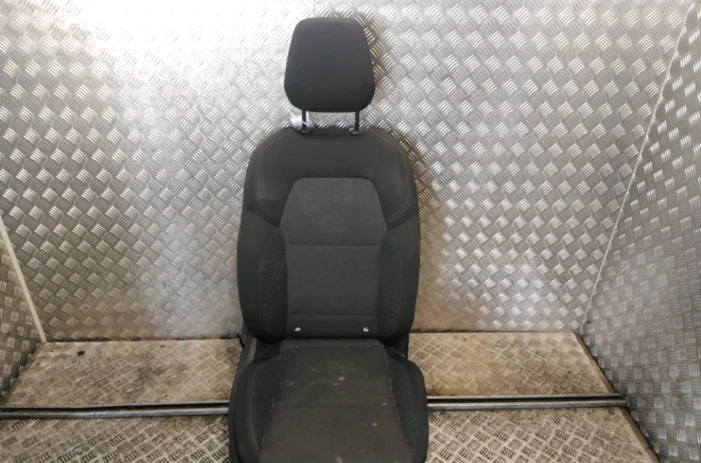 Siège avant droit Renault CLIO V (B7_) 1.5 blue dci 100 (b7ad) (2021) occasion