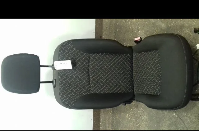 Siège avant droit Renault KANGOO Express (FW0-1_) 1.5 dci 75 (fw07, fw10, fw04) (2010) 4 portes occasion