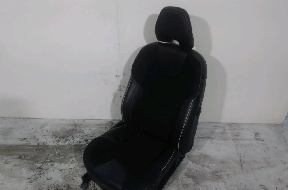 Siège avant droit Volvo V40 3-5 portes (525) T2 (2015-2019) occasion