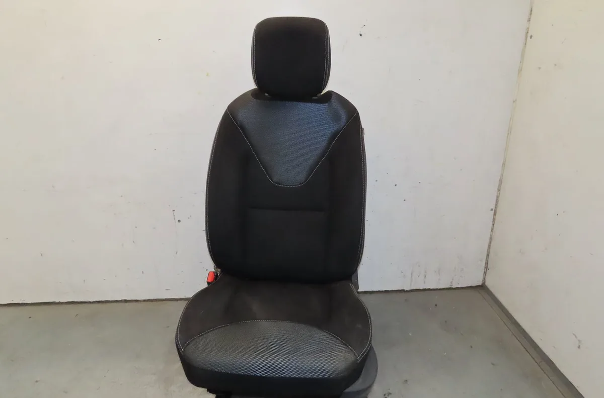 Siège avant gauche RENAULT CLIO IV  1.5 DCI 90ch occasion