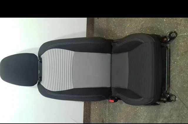 Siège avant gauche Toyota YARIS (_P13_) 1.5 (nsp131_) (2017) occasion